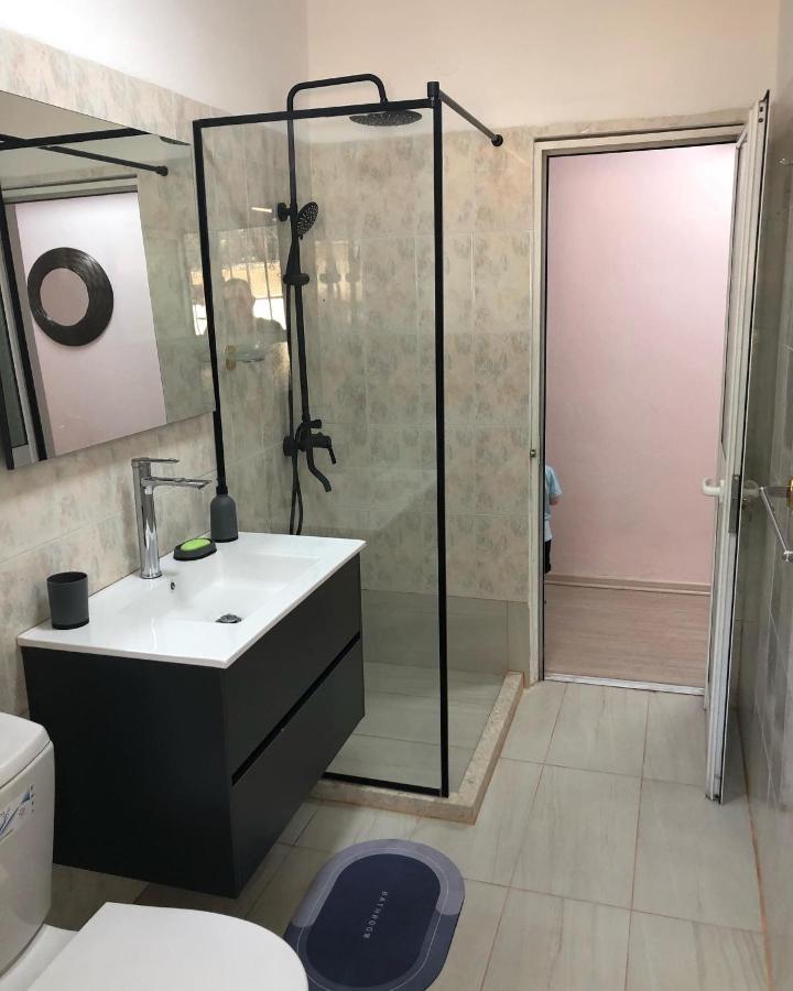 Itan'S Apartment-Lovely Guest Apartment In Center 티라나 외부 사진